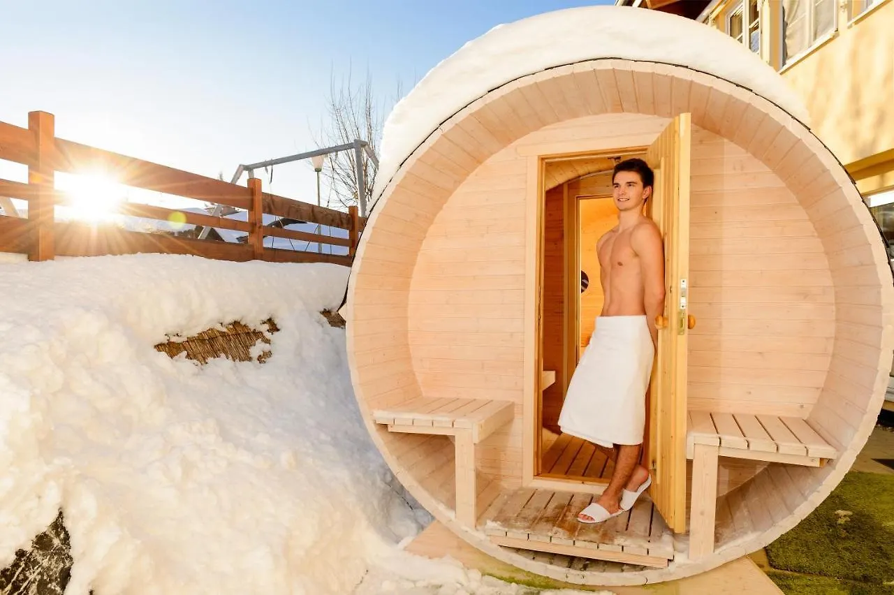 Haus Bellevue: Family Wellness Retreat with 4-Star Amenities Apartment Oberstdorf